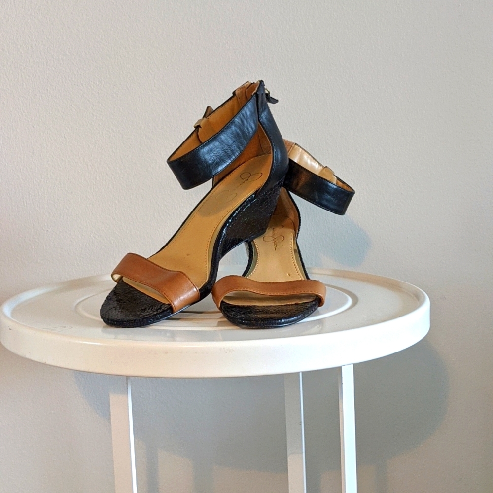 Jessica Simpson Wedges